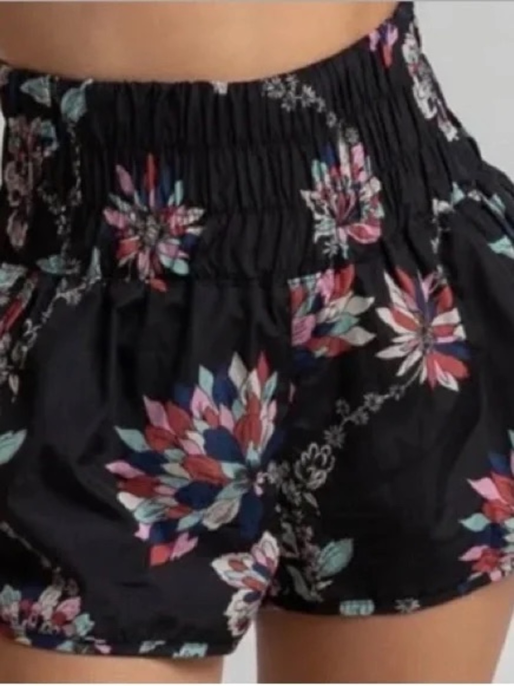 Free People Movement Running
Shorts Women's Medium Floral The Way Home